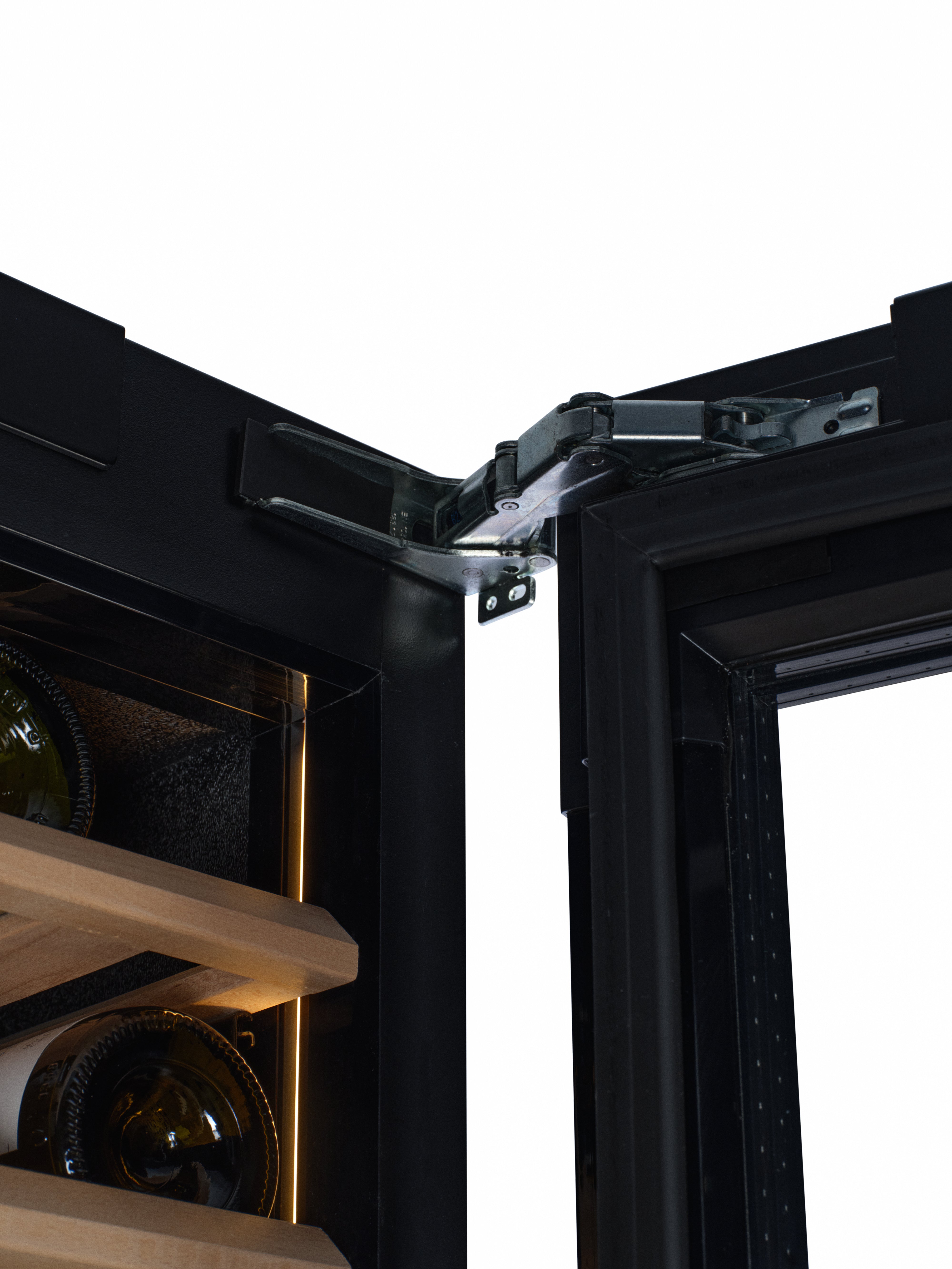 W96B-TO - Push 2 Open Geïntegreerde Wijnkoelkast - 255L - Zwart Glas